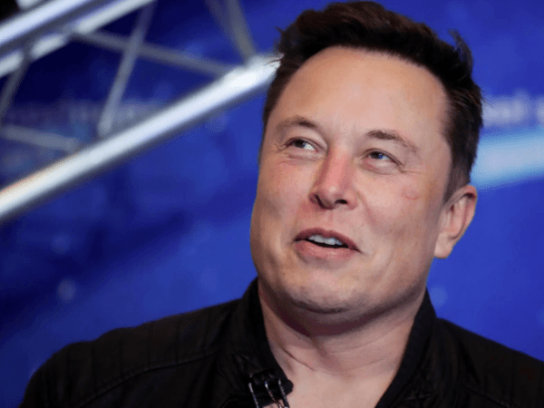 De onthulling die Elon Musk van zijn eigen vader verwijderde