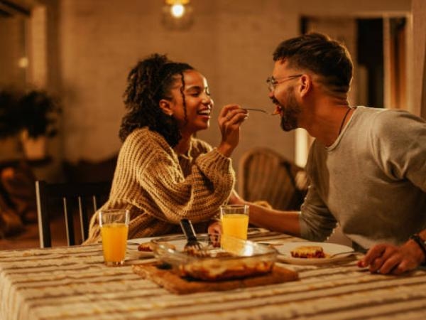 Wecken Sie die Leidenschaft Ihres Partners: Diese 5 Lebensmittel wecken sein sexuelles Verlangen.