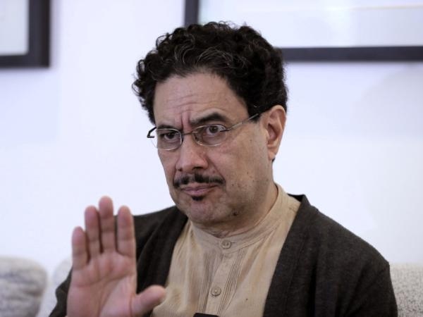 Iván Cepeda says Uribe is trying to delay his election campaign to benefit his party.