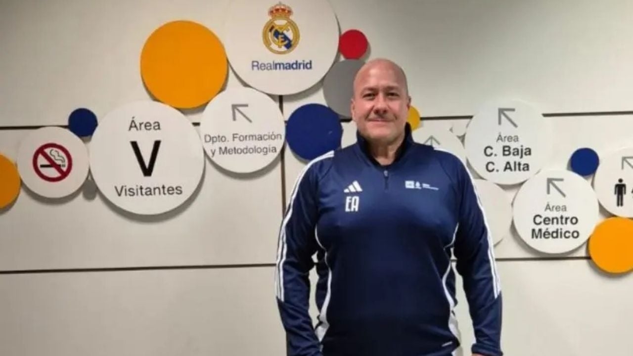 Enrique Alfaro, były gubernator Jalisco, chwali się, że ukończył szkołę Realu Madryt.