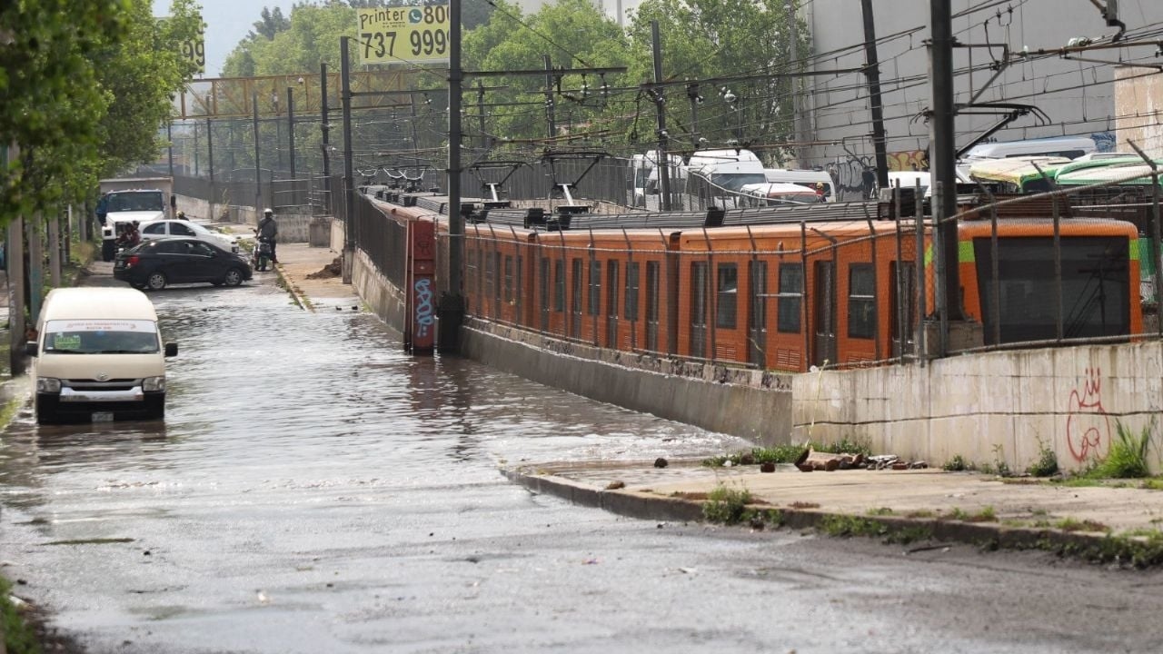 Metro authorities and the La Paz municipality agree on measures to combat service disruptions.