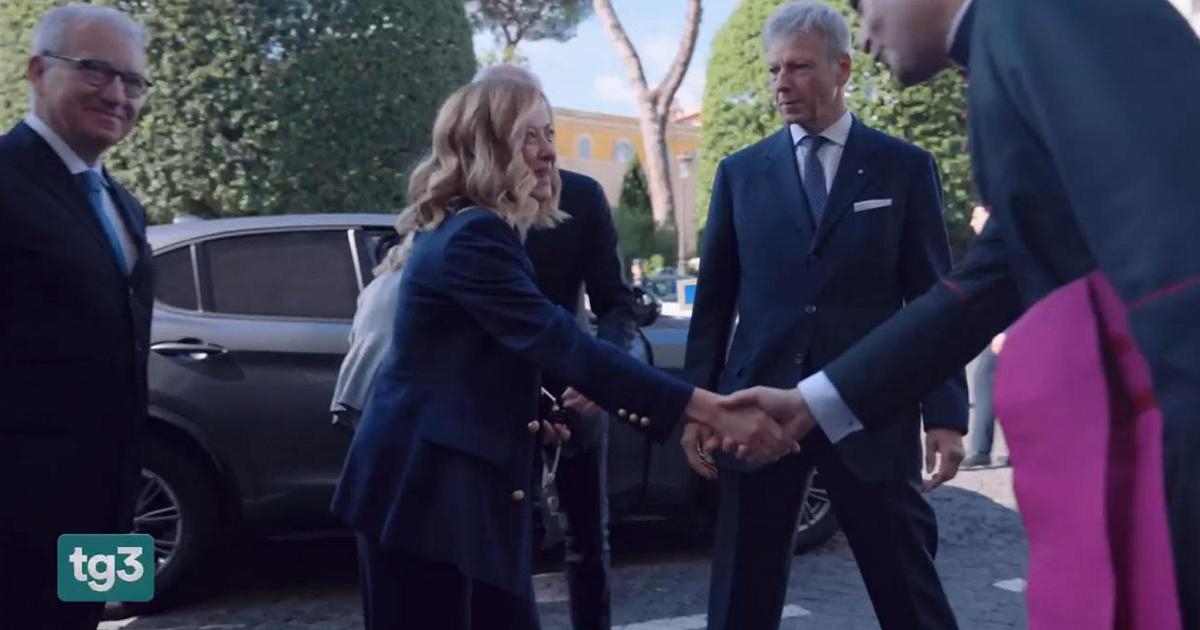 Meloni meets Zelensky at Pope Leo XIV's mass, then at Chigi with Vance and von der Leyen