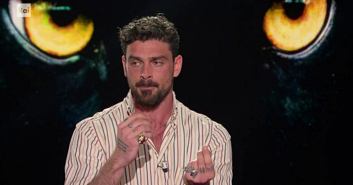 Michele Morrone : « J'ai traversé un moment de profonde dépression, j'ai risqué le coma alcoolique »
