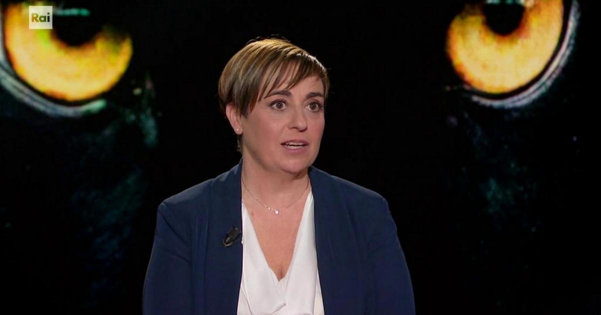 Benedetta Rossi : « Je n'avais pas d'argent, la robe de mariée m'a été payée 49 euros ». Et révèle sa transgression"