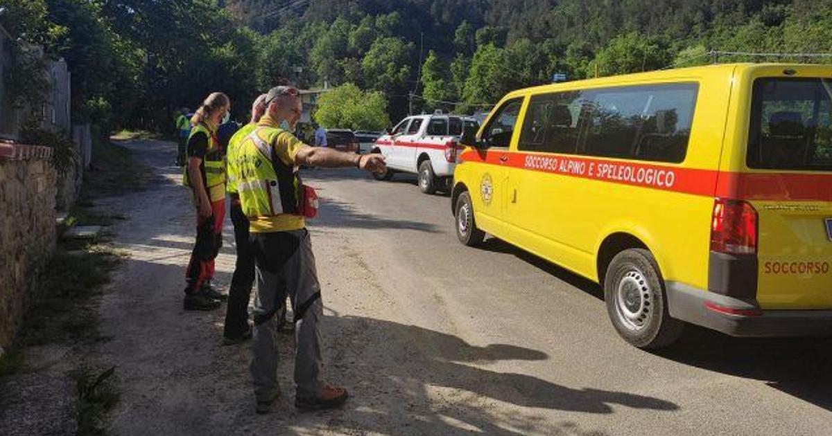 Espeleólogo resbala 15 metros y muere en la cueva de Remeron