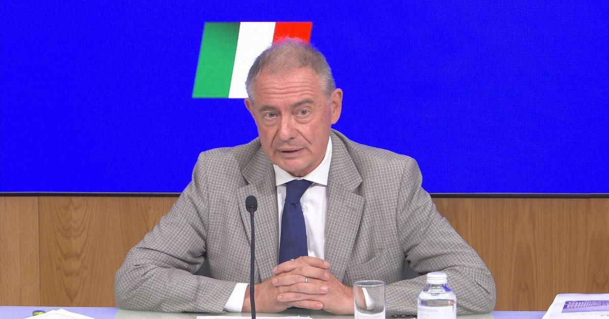 Urso: Staalbesluit keurt commissaris goed om te investeren in staal in Taranto