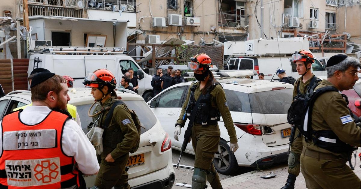 Israël, hulpacties na Iraanse raketaanval op Tel Aviv