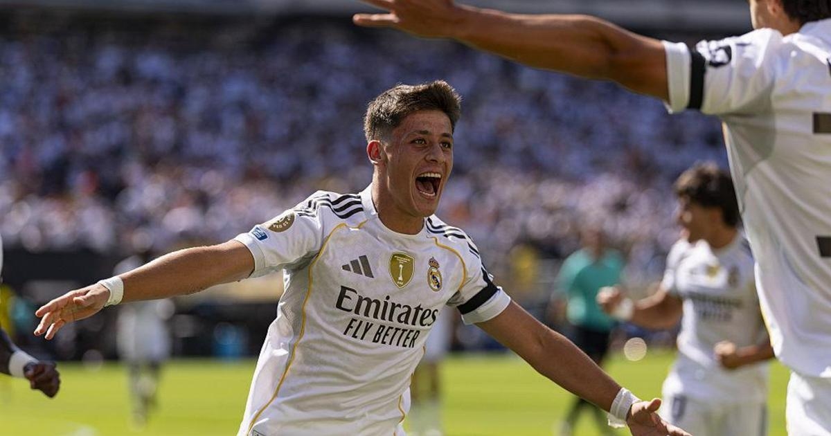 Club World Cup. Real Madrid wins 3-2 against Borussia Dortmund and goes to the semi-finals