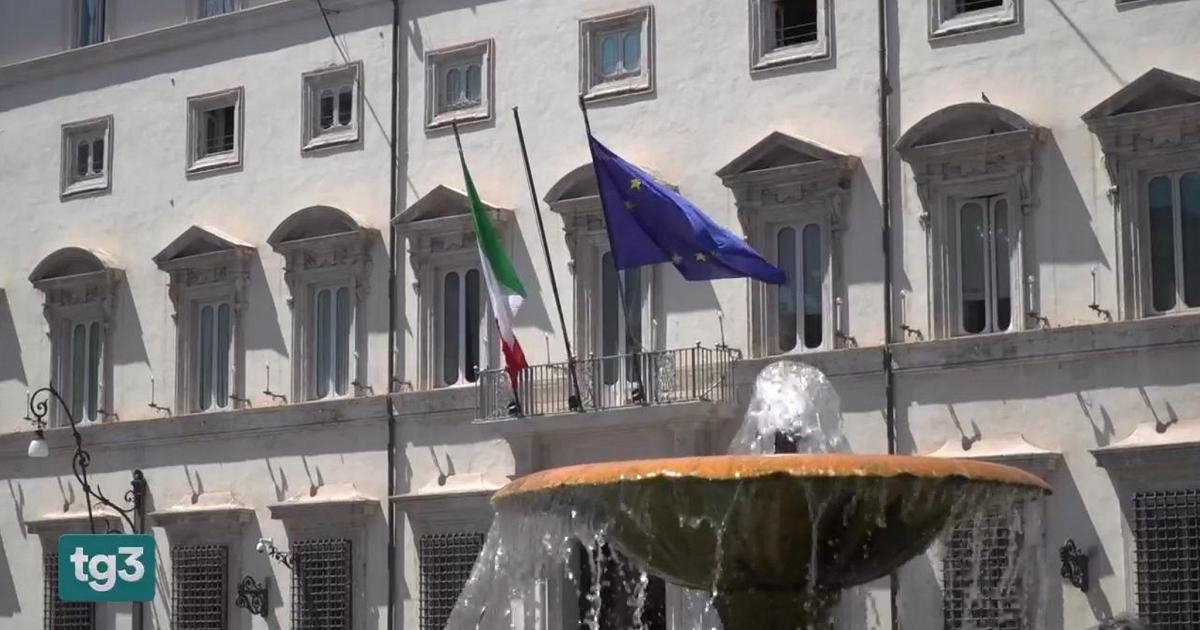 The "duties" issue continues to shake Italian politics