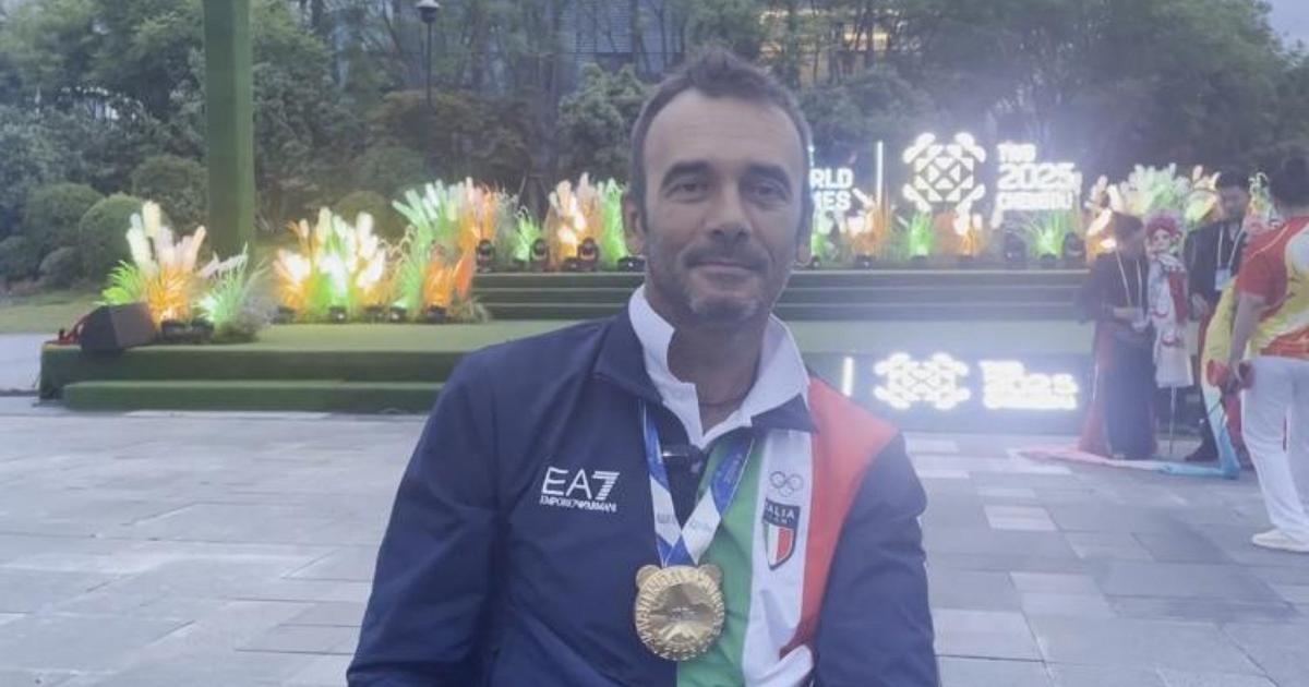 World Games: Cianfoni wint goud bij het Paralympisch freediving: "Dit is de medaille van mijn dromen."