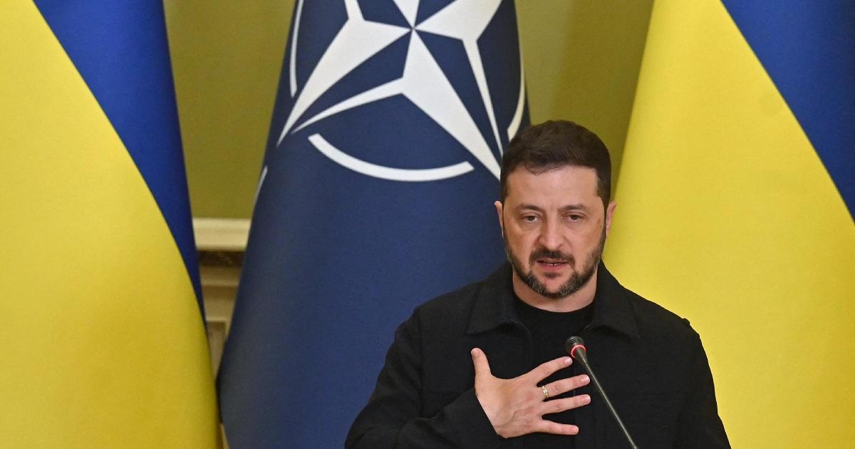 Zelensky: "Nei prossimi giorni sviluppi su garanzie". L'Usa vietò l'uso dei missili a lungo raggio