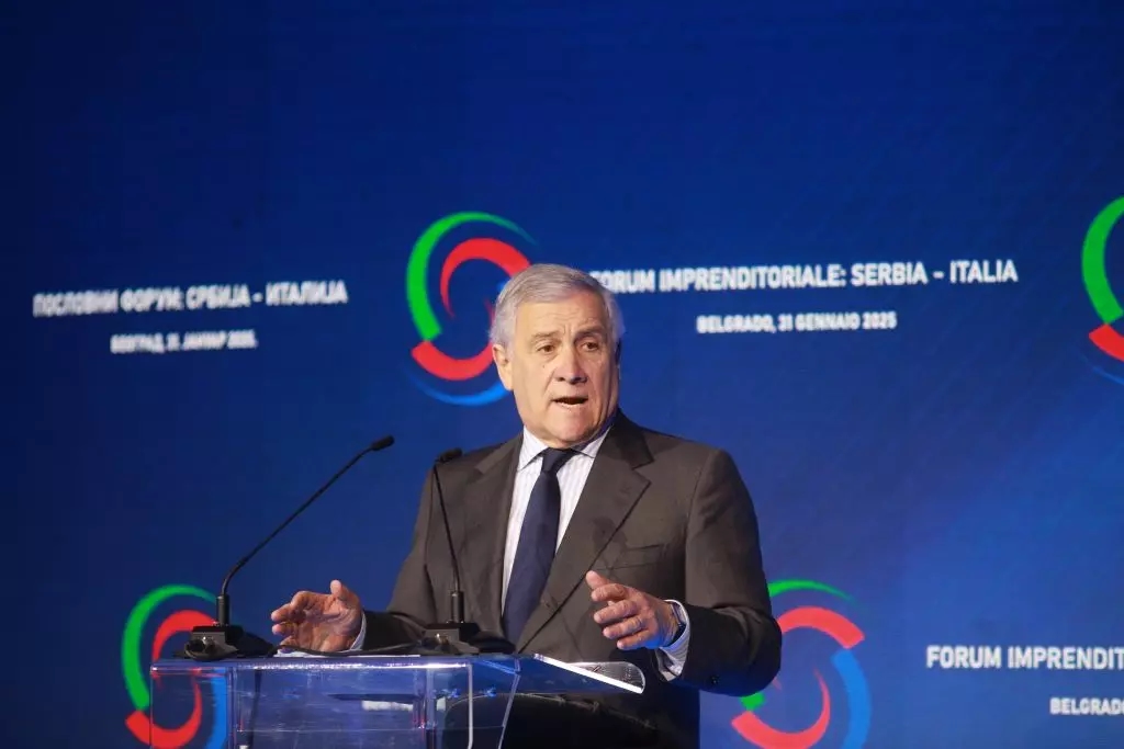 Deveres, Tajani: “Acredito que um acordo será alcançado até julho”