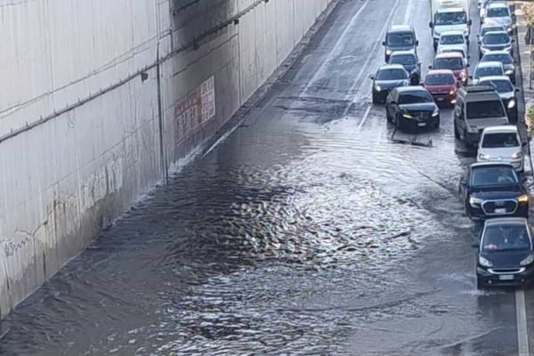 Passagens subterrâneas inundadas em Palermo, sensores não funcionaram. Amap, procedimento de emergência