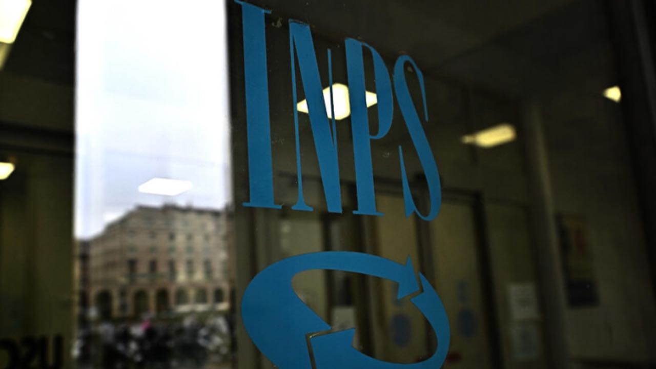 INPS-functionaris: "Als u dit vakje aanvinkt, krijgt u 5 jaar lang bijdragen." Je doet het vandaag of nooit.
