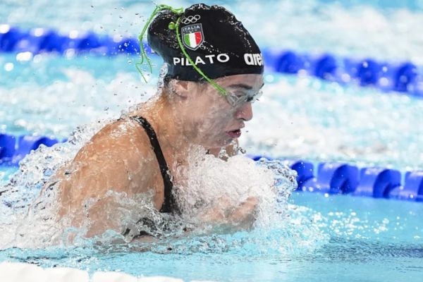 World Swimming Championships: Benedetta Pilato wins bronze in the 50m breaststroke, with the 4x100m medley relay finishing fourth.