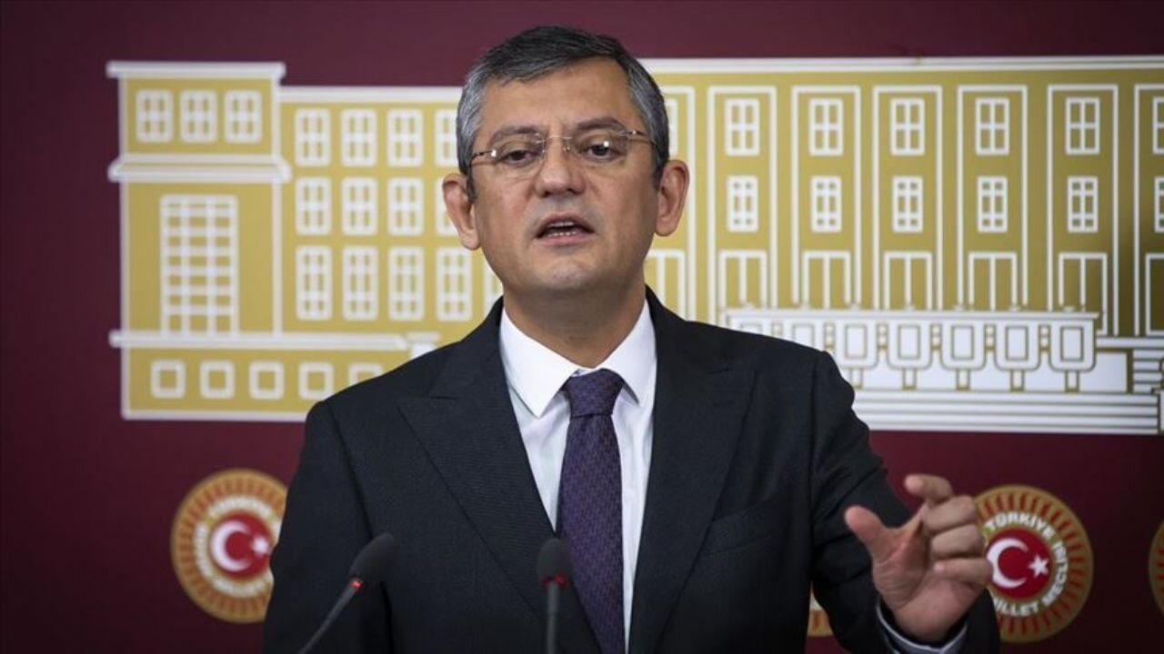 Se ha iniciado una investigación sobre Özgür Özel