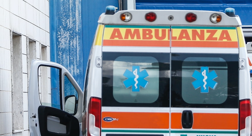 Bloedbad op de provinciale weg in Chieti: vier slachtoffers bij het ongeval nabij het stadion, drie broers en een 28-jarige landmeter