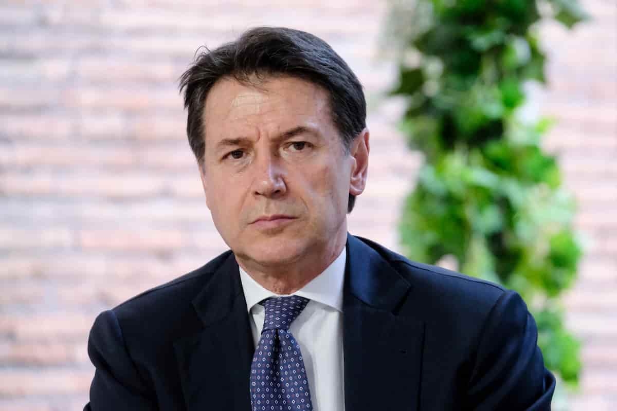 Hükümetteki Conte, Casarini'yi gözetletmişti, göçmenleri kurtaran STK'lara saldırı