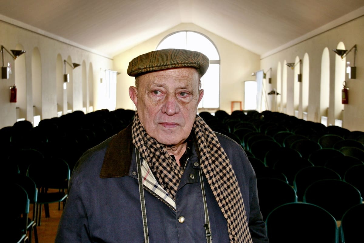 Morreu Arnaldo Pomodoro, o mundialmente famoso escultor italiano que criou as icônicas esferas de bronze