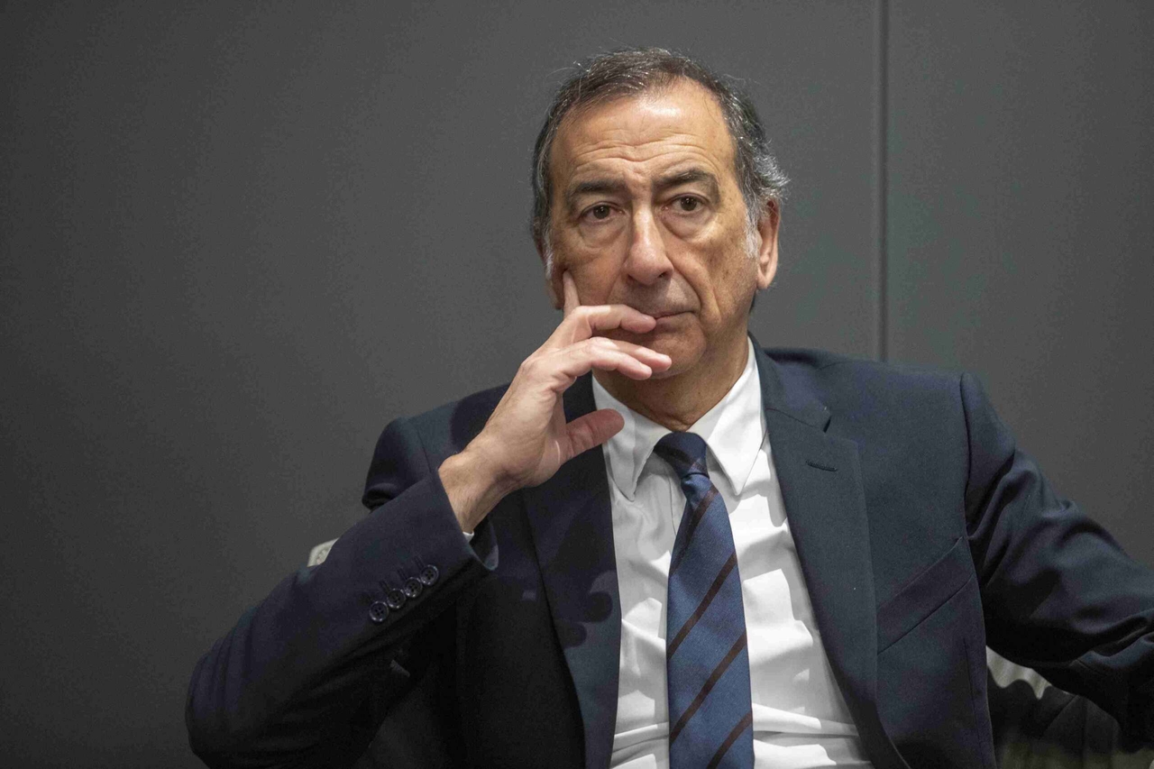 Milano sotto inchiesta, le ragioni di Sala indagato: “Ho le mani pulite, resto qui a governare”