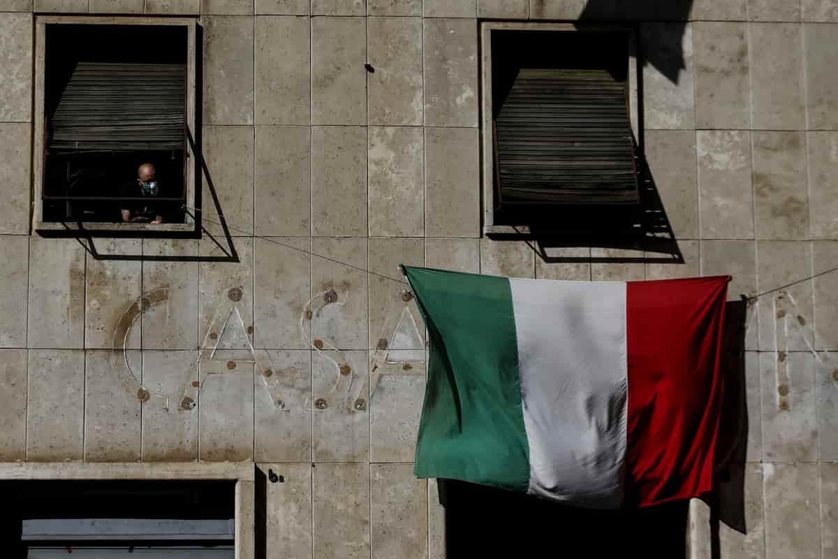 CasaPound: "Leoncavallo mu? Tahliye bir blöf, sadece bir iş. Binayı savunacağız, buradan kıpırdamıyoruz."