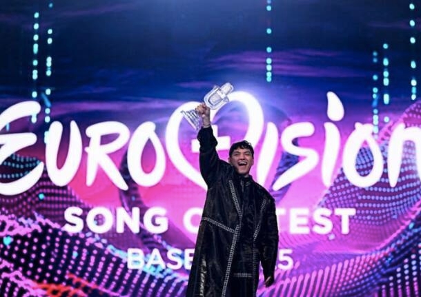 Música - Áustria triunfa no Eurovision 2025 com “Wasted Love” de JJ: Itália em quinto com Lucio Corsi - - Varese News