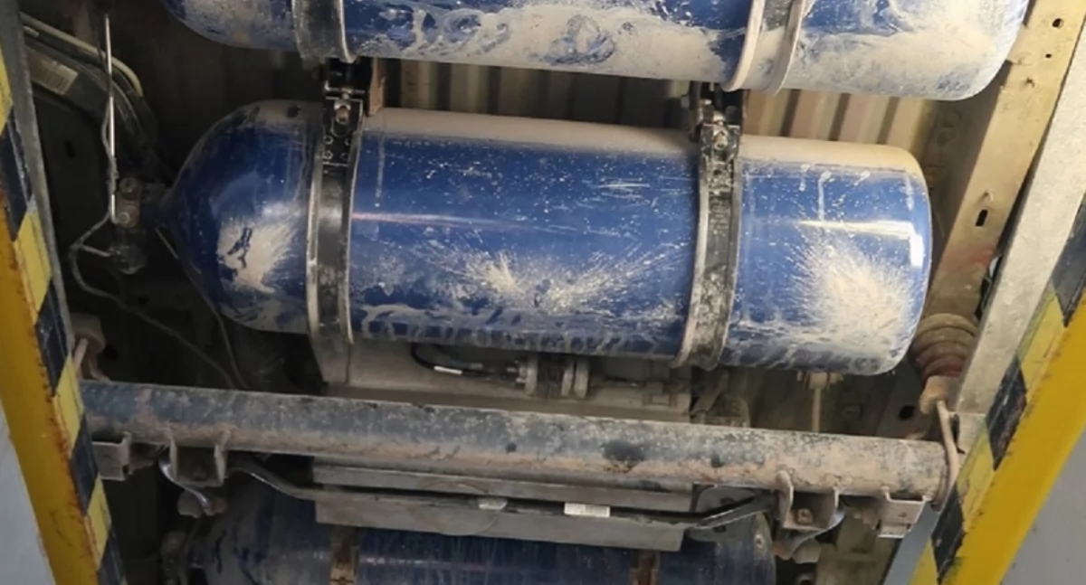 Budomierz: KAS seized almost 200 kg of refrigerant [PHOTOS]