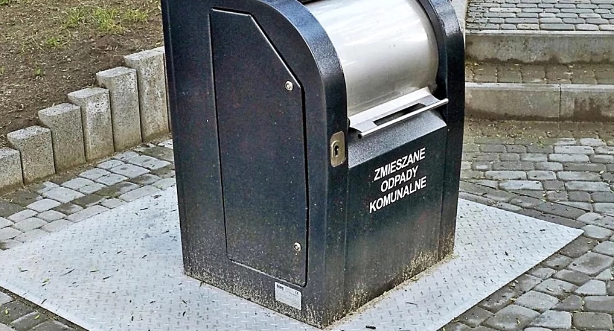 En Przemyśl habrá más contenedores de basura subterráneos