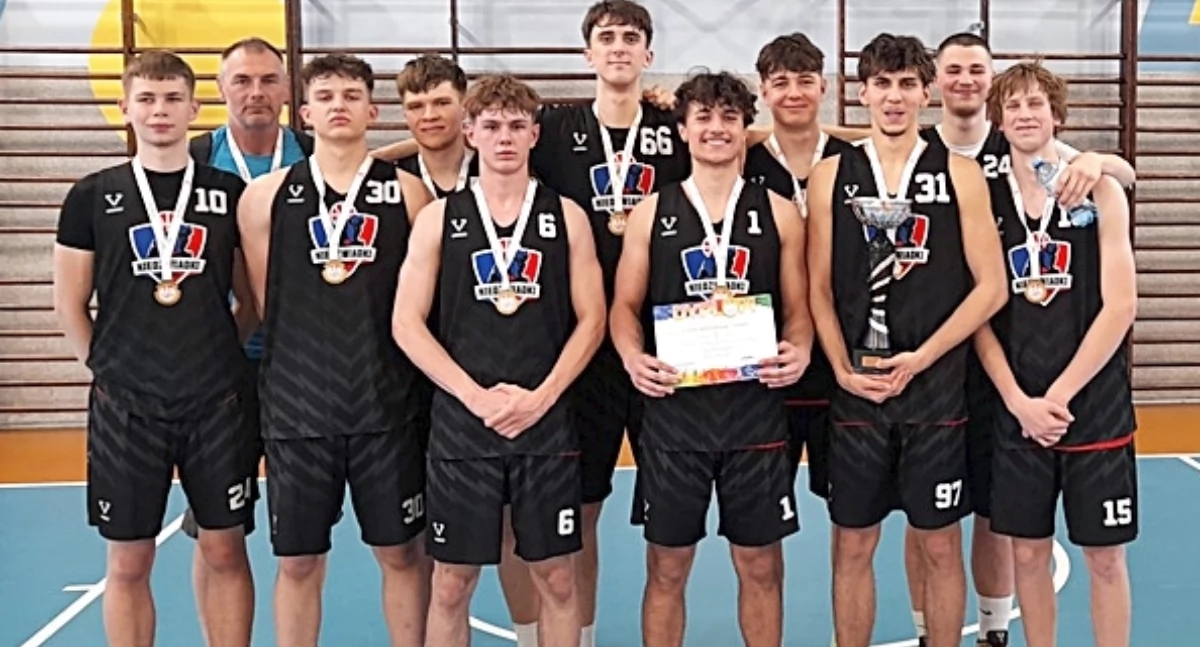 You can see ours! Medals in basketball, handball, swimming [PHOTOS]
