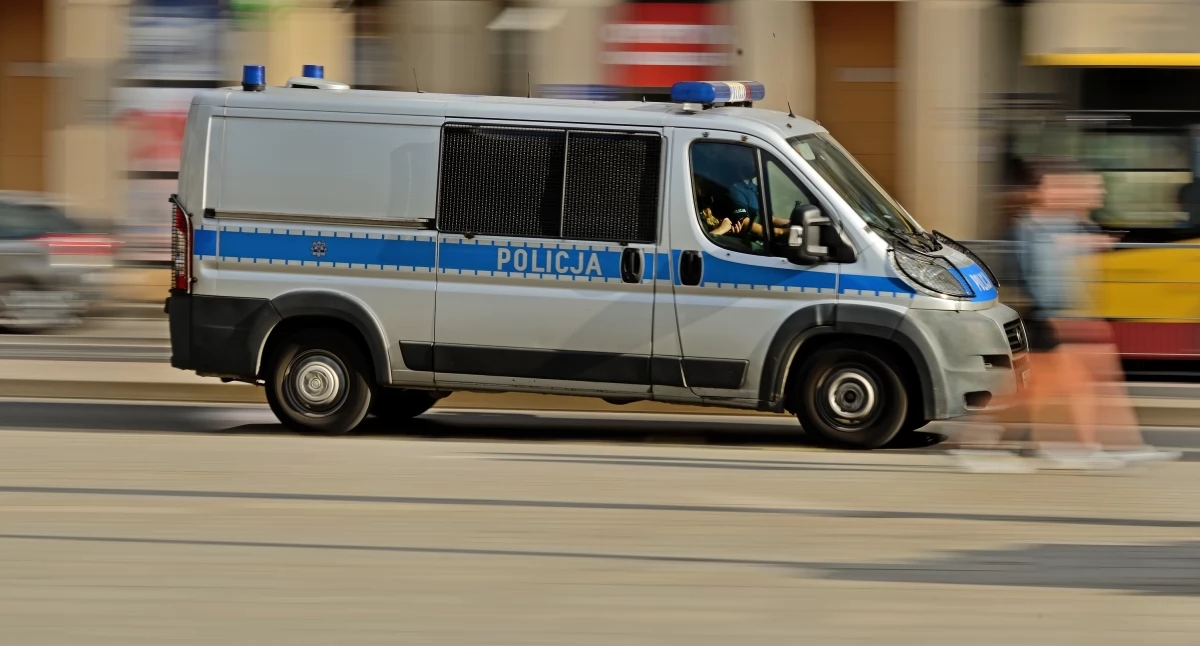 La vita del 28enne avrebbe potuto essere in pericolo. Grazie al rapido intervento della polizia, la donna è stata trovata e aiutata.