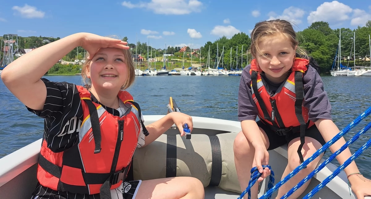 Met de wind in de zeilen en zonder telefoons. 6 dagen vol avonturen op Lake Solina [FOTO'S]