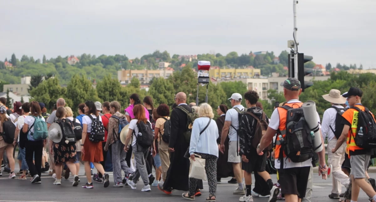 The 45th Przemyśl Archdiocesan Walking Pilgrimage to Jasna Góra has set off [VIDEO]