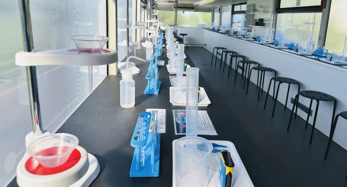 Sábado con el Laboratorio Científico Móvil en la Plaza del Mercado de Przemyśl