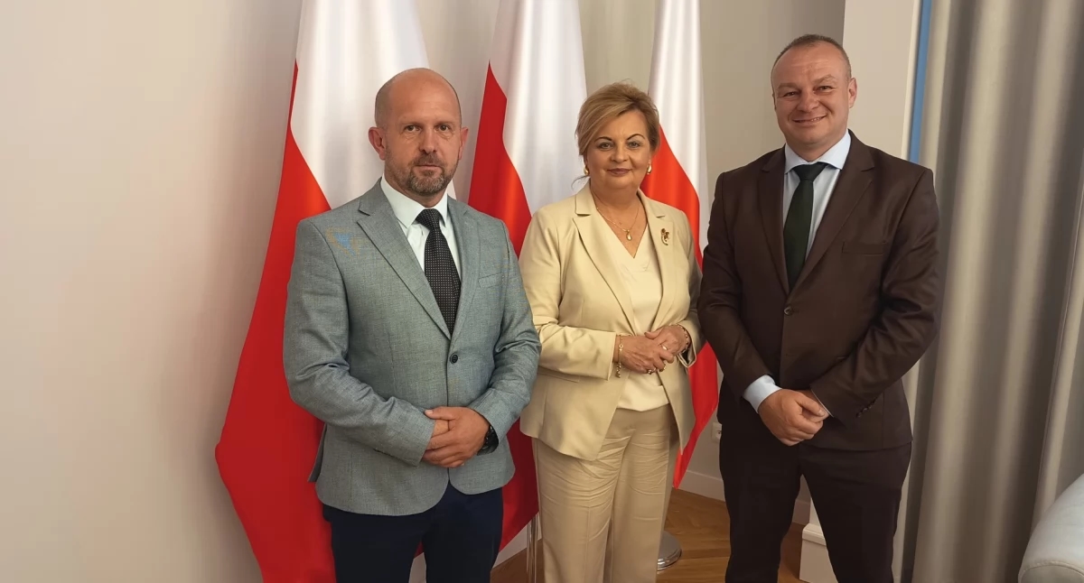 De provincie Przemyśl maakt deel uit van de Vereniging van Vestinggemeenten van de Vesting Przemyśl
