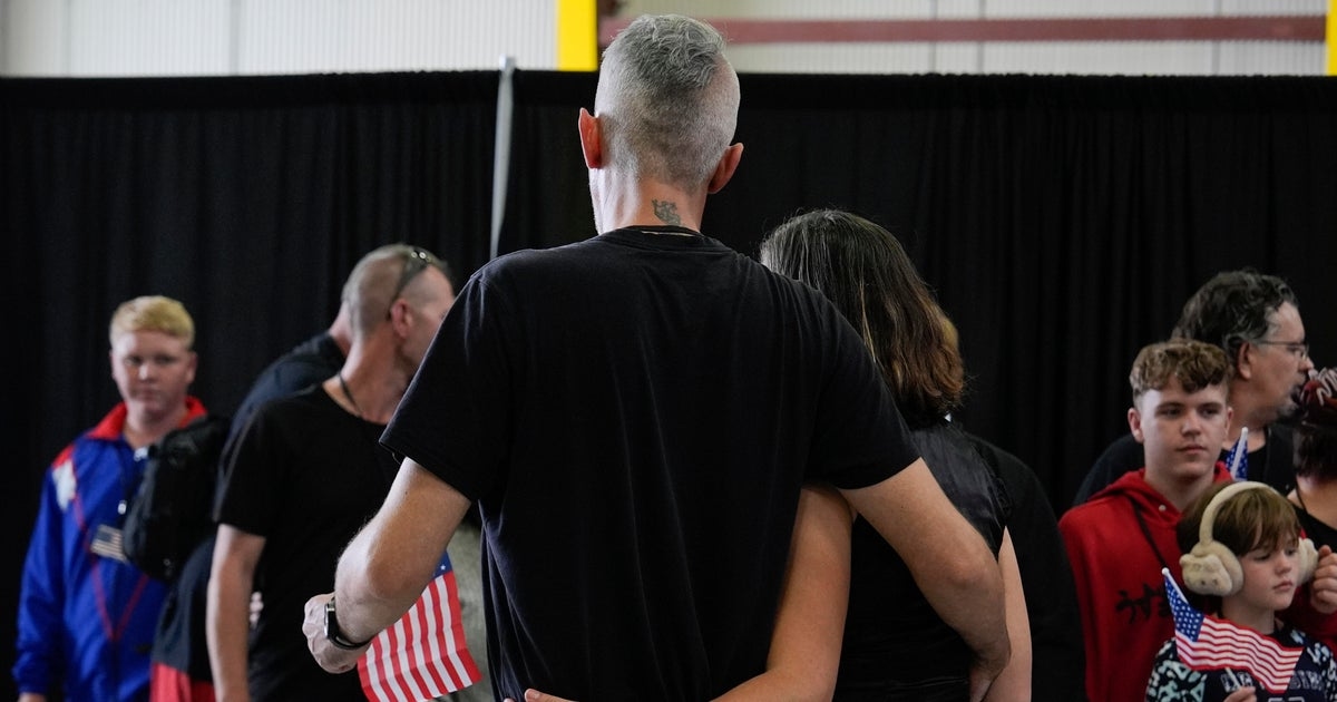 Trump setzt die niedrigste Flüchtlingsobergrenze in der Geschichte der USA auf 7.500, hauptsächlich für Afrikaaner.