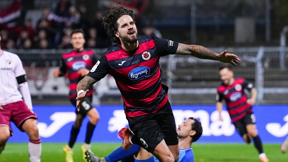 Lobingers schmerzhafter Doppelpack: "Ein bisschen Eis reicht"