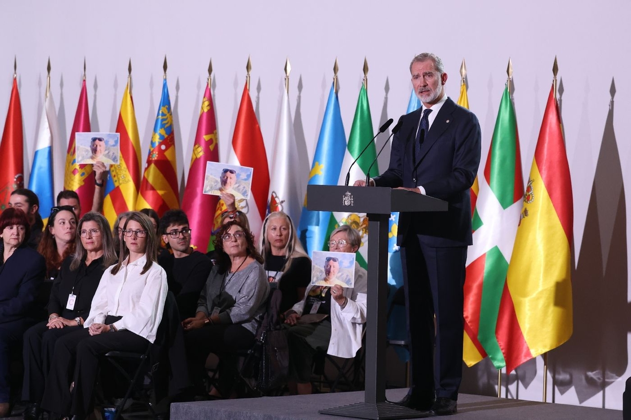 Spain: One year later, tense tribute to flood victims
