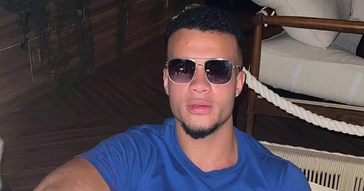 Падение британского тиктокера Харрисона Салливана, который «облил человека в Марбелье»