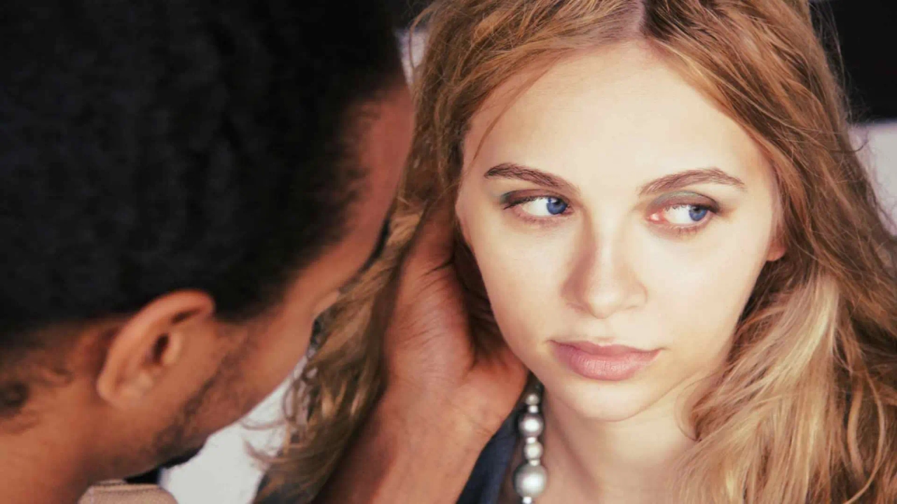 What does it mean when a person looks away when speaking, according to psychology?