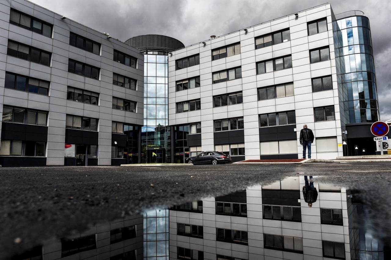 Vroegtijdige toegang tot innovatieve medicijnen in Frankrijk vormt kern van spanningen tussen de farmaceutische industrie en de Hoge Autoriteit voor de Gezondheid