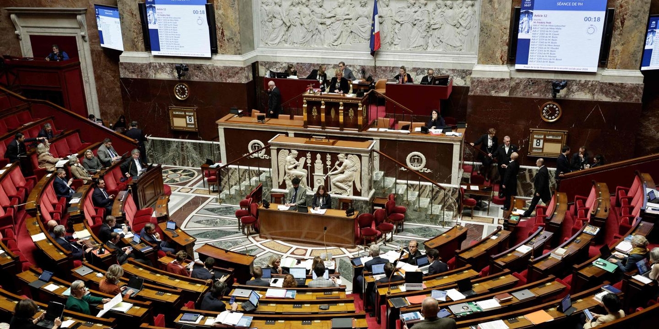 EN DIRECT, budget de la Sécurité sociale : après l’adoption de la partie « recettes », les députés ouvrent le chapitre des « dépenses », avec à l’horizon la suspension de la réforme des retraites