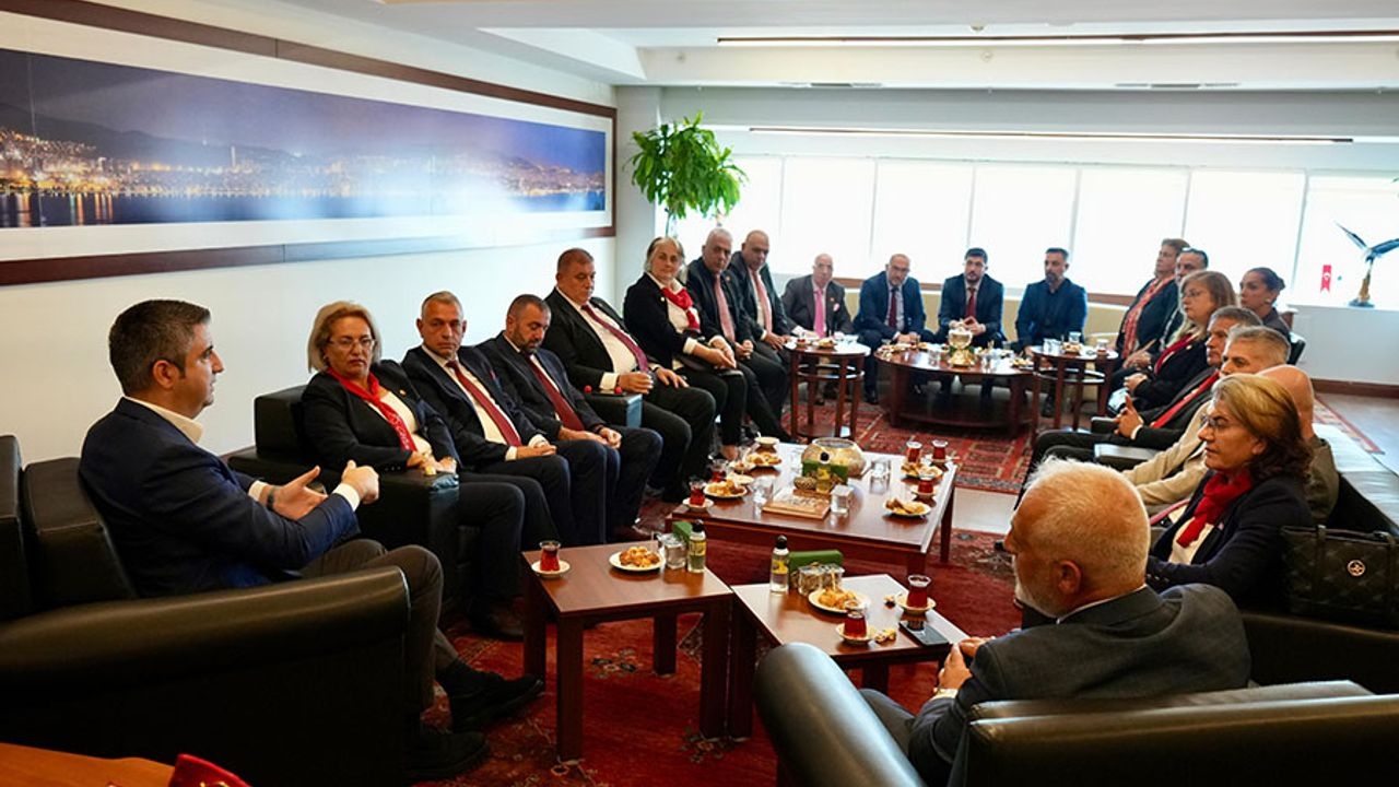 Mayor Yüksel: "We are producing solutions to Kartal's problems together with the muhtars."