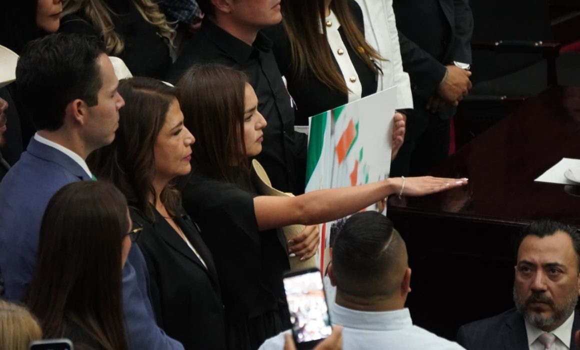 Grecia Quiroz neemt het roer over als burgemeester van Uruapan na de moord op Carlos Manzo