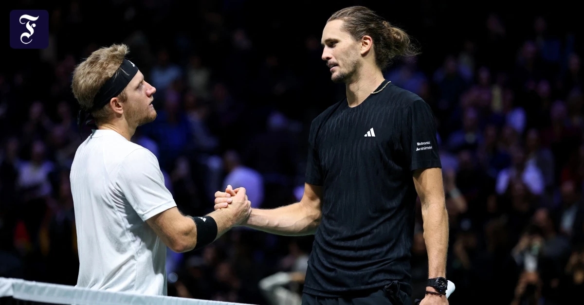 Sieg über Davidovich: Zverev wahrt Titelchance in Paris