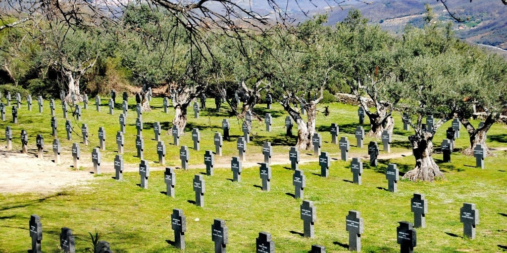 İspanya'da Azizler Günü için on efsanevi mezarlık