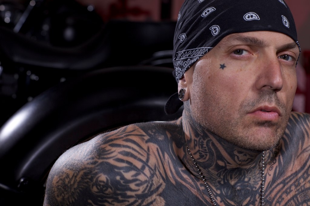 "Gané más dinero en tres años trabajando como actor porno que en veinte años en la música."