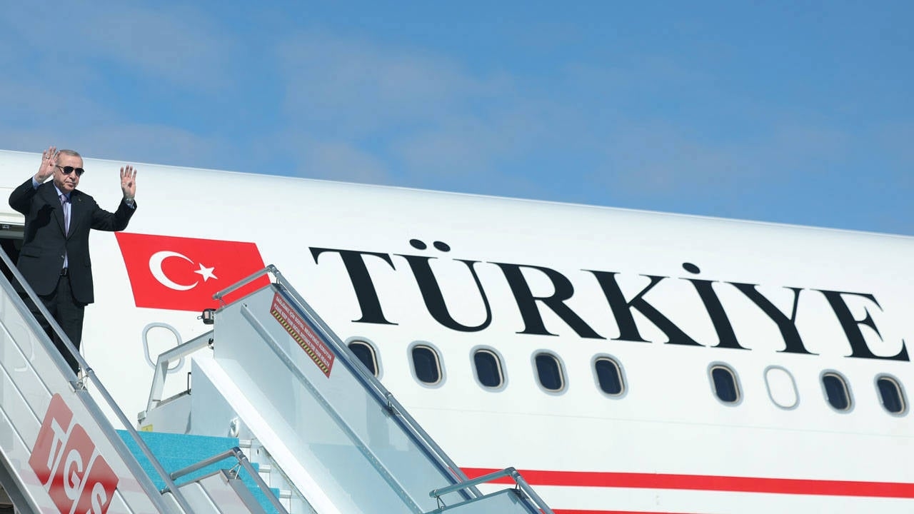Erdoğan pays official visit to Kuwait, Qatar and Oman