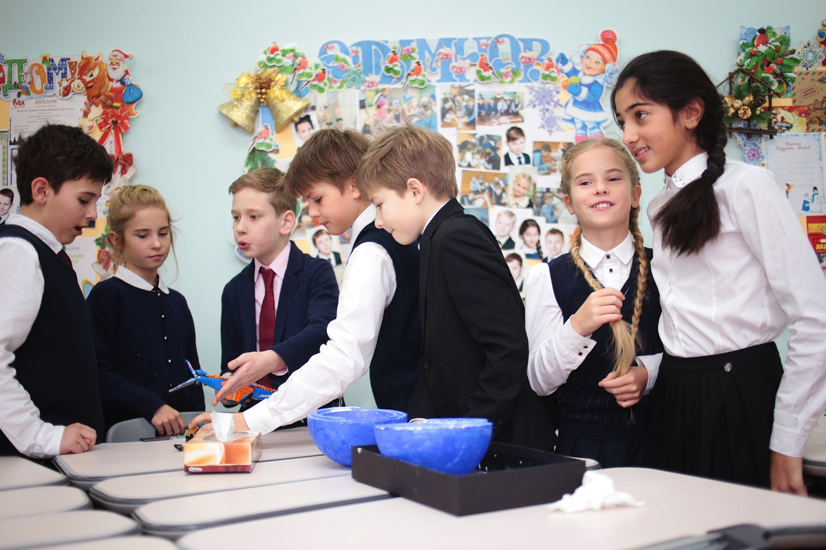 Oniszczenko mówił o skróceniu wakacji letnich