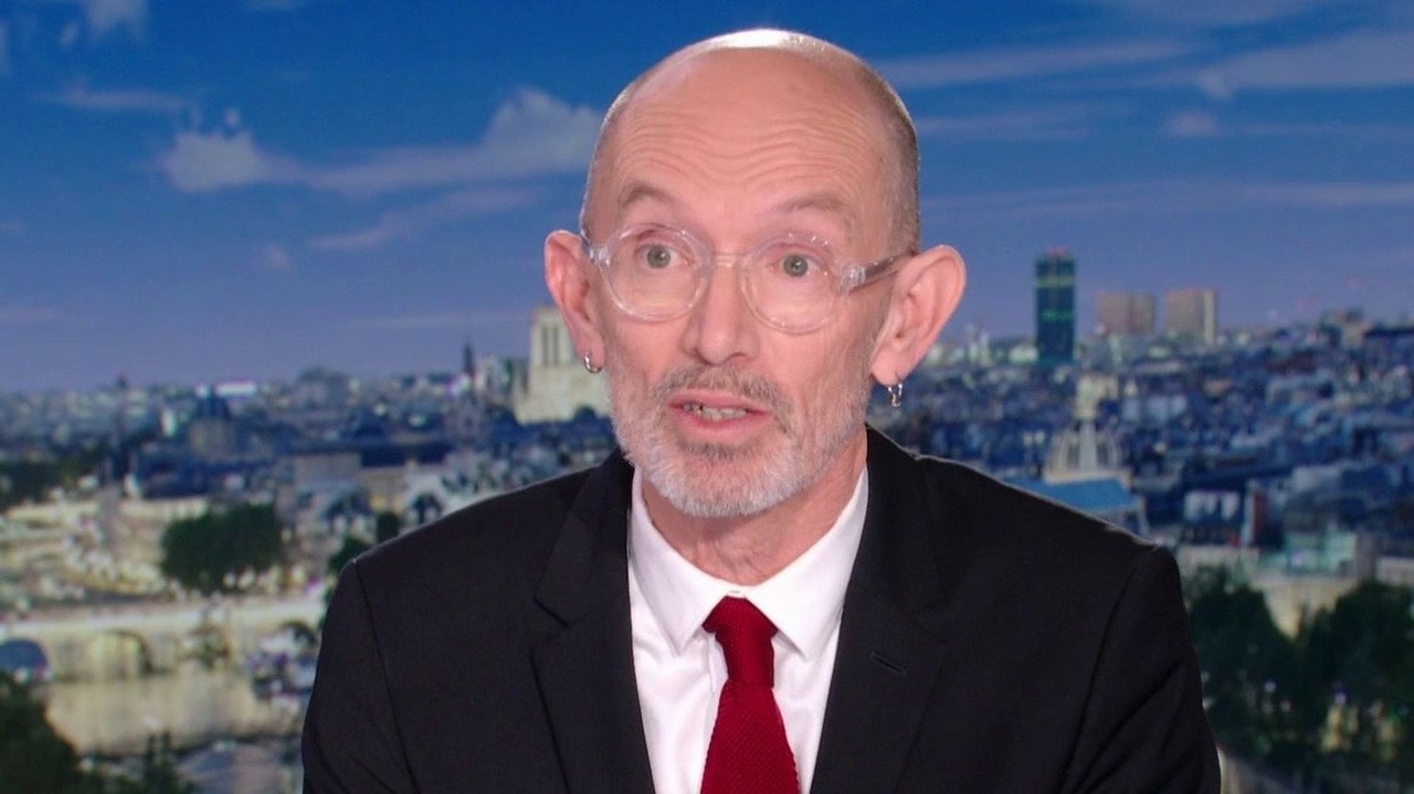 Premio Goncourt 2025: "Esta historia influyó en parte en el novelista en el que me convertí", explica Laurent Mauvignier, ganador por su novela "La Maison vide".