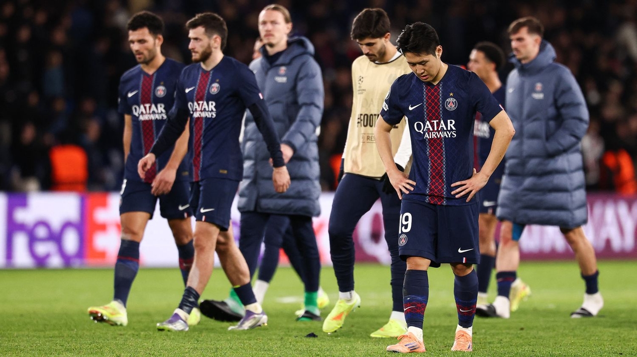 Liga de Campeones: Superado en la primera mitad y lastrado por errores defensivos, el PSG pierde en casa ante el Bayern de Múnich.